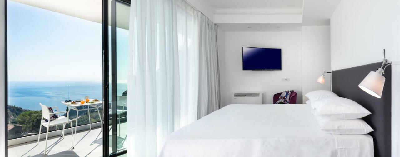 The View Luxury Apartments Таорміна Екстер'єр фото